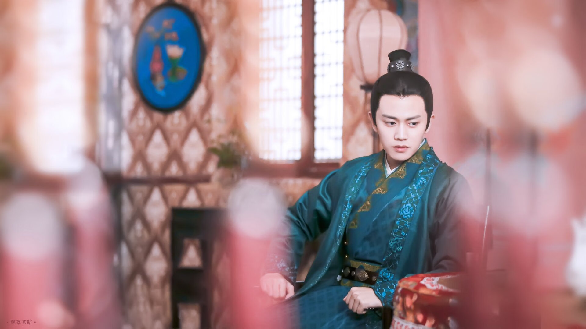 AYX体育官网-比利时骑手多米安·米歇尔斯在2024年巴黎奥运会盛装舞步比赛中获得第六名，展现坚韧精神。